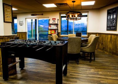 Smoky mountain cabin with foosball and game table